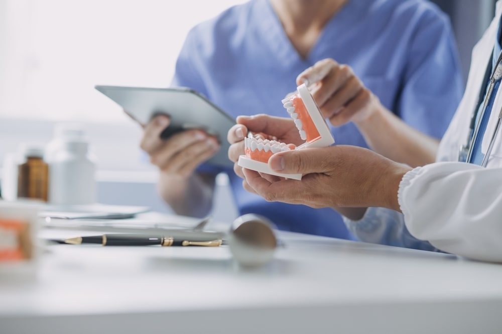 Planification de la chirurgie orthognathique avec un modèle dentaire et des radiographies