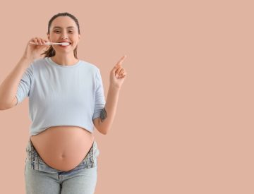 Santé gingivale et grossesse : prévenir les risques pour vous et votre bébé